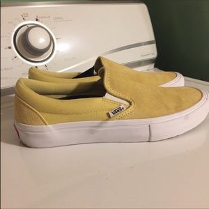 Yellow/green suede slip on vans men8/women10
